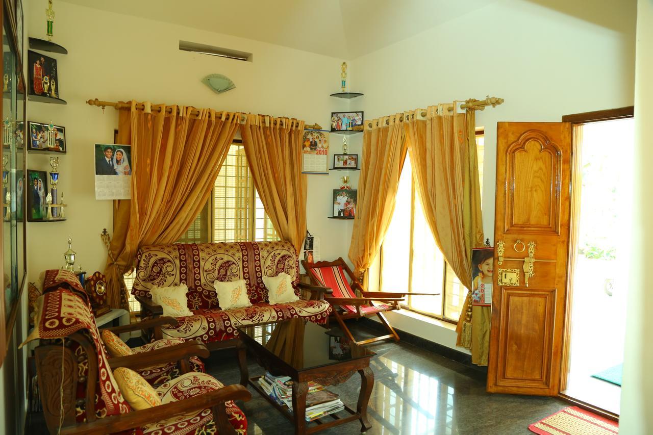 Bed and Breakfast Manavalan House Alwaye Exterior foto