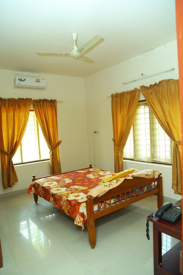 Bed and Breakfast Manavalan House Alwaye Exterior foto